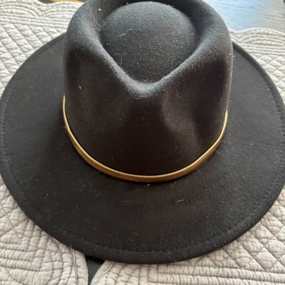 Black Fedora Hat w/Gold Band – Wide Brim, Classic Unisex Style NWOT - Picture 3 of 7